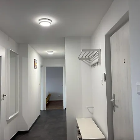 Apartment Feel Like *