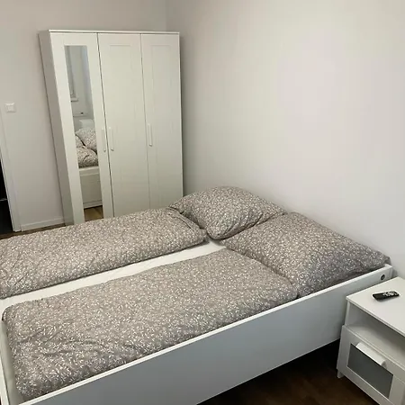 Feel Like Apartment